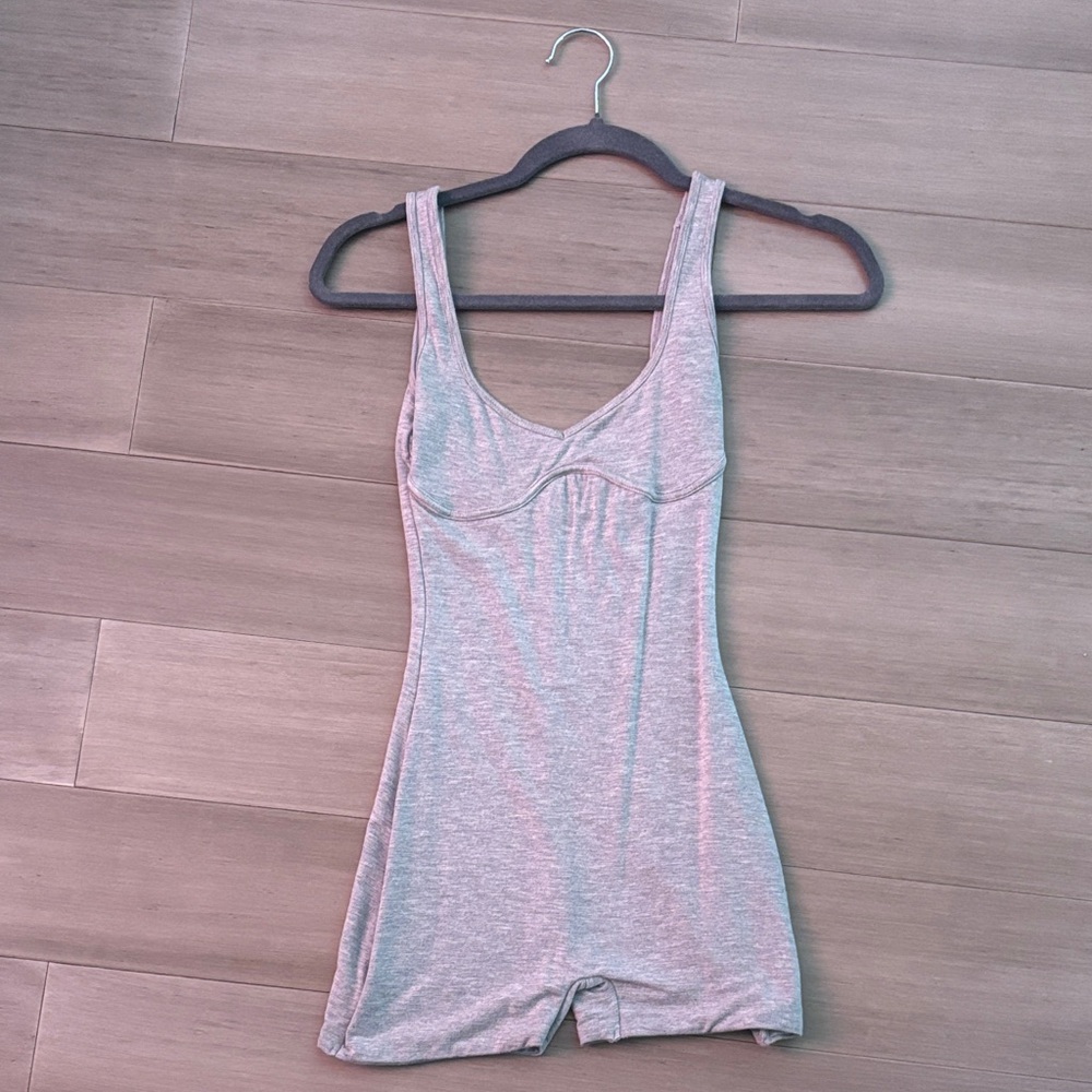 Oh Polly Light Gray Sleeveless Romper